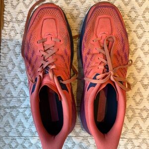 Stylish Women's Running Shoes in Vibrant Pink